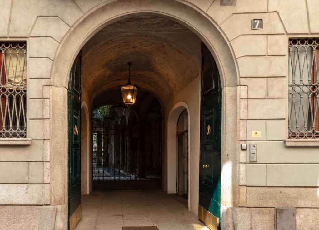 L'ingresso principale -Ufficio via Morigi, 7 - Milano | COGERAM
