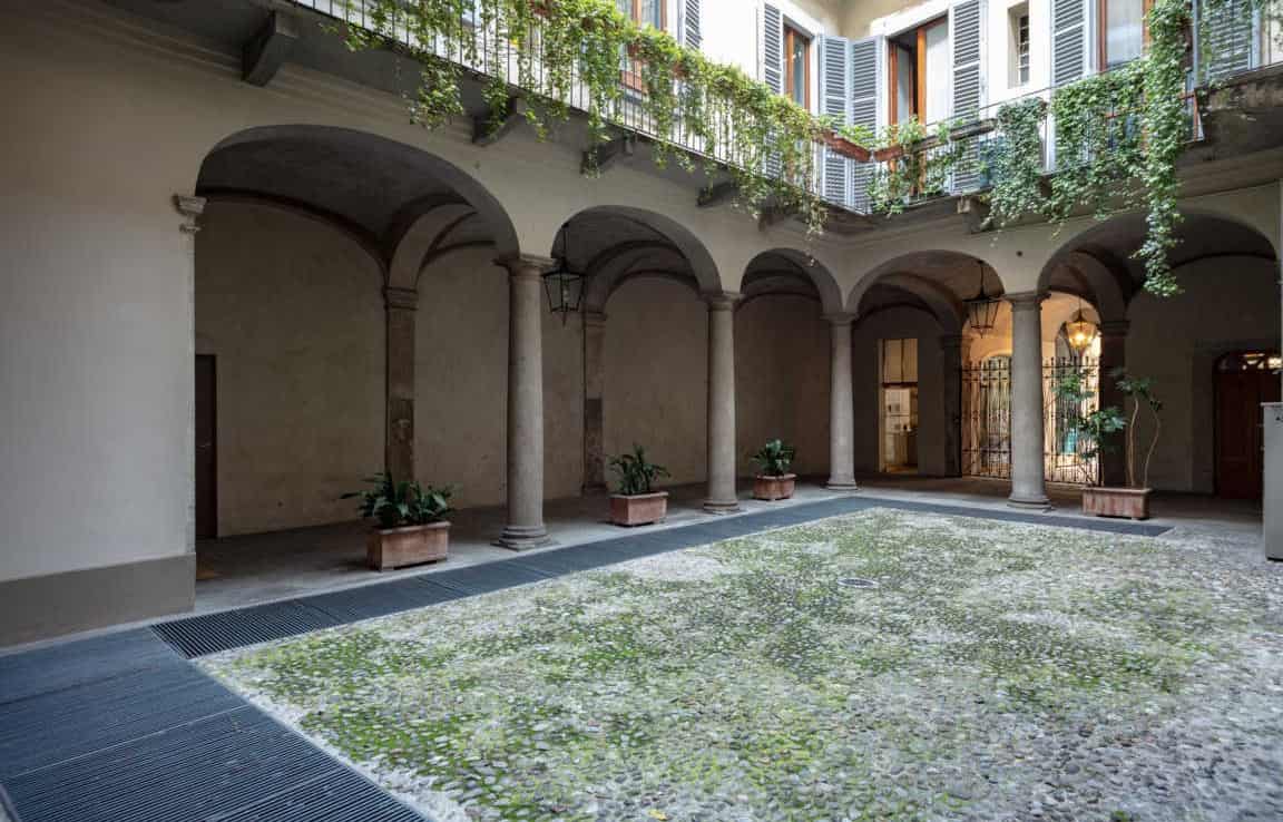 Vista su cortile interno e portico - Appartamento via Morigi 7 a Milano | COGERAM